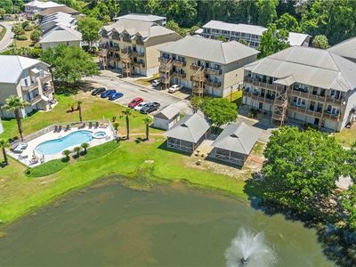 4 Yacht Club Dr APT 182
