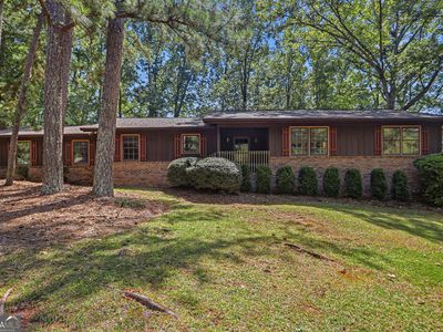 585 Buckeye Cir SE