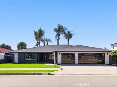 10033 Brookshire Ave