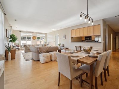 1925 North Water STREET #105