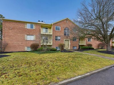 3 Highland Meadows Dr STE 8