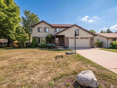 495 Grace Dr