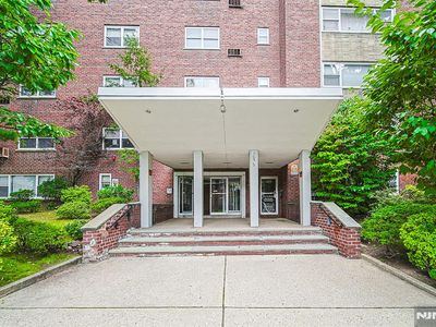 1575 Center Ave APT 3F