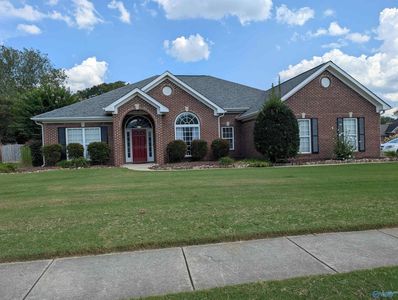 5015 Willow Creek Dr SE