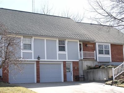 Property at 6703 Hauser Dr, Shawnee, KS