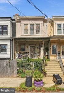 323 Byron St