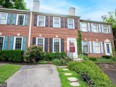 5400 Wissahickon Ave APT 17