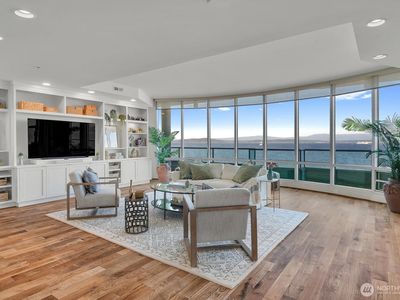 1374 Alki Avenue SW #400