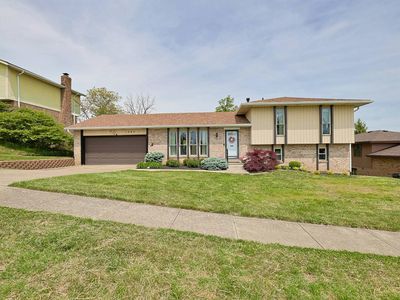 1285 Elizabeth Dr