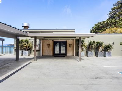100 South St APT 208
