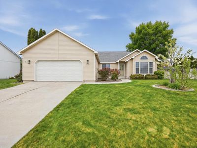 2714 S Zillah Ct