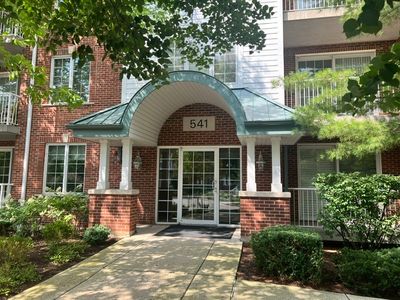 541 Hough St APT 305