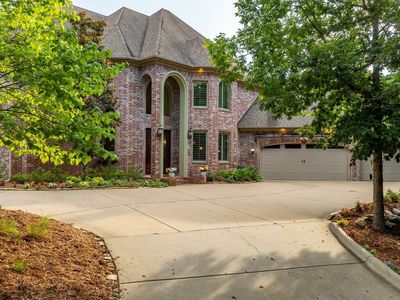 5100 McHenry Creek Cir