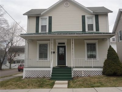 201 Lincoln Ave