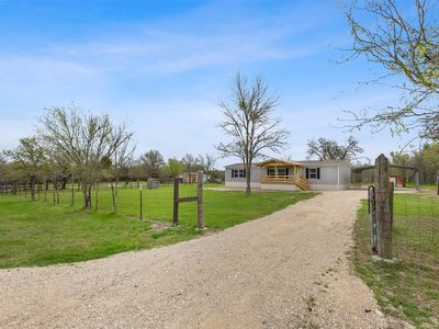 Property at 1014 Doe Run, Caldwell, TX