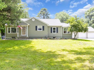 521 E Johnstown Rd