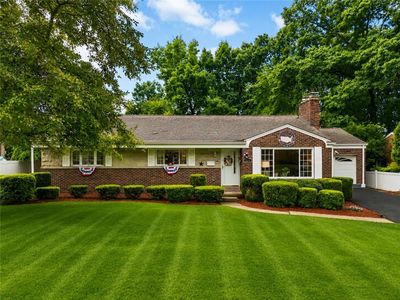 221 McLaughlin Dr
