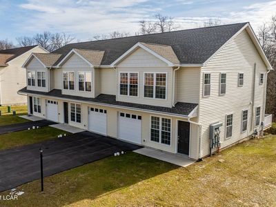 Property at 15 Nicole Ln, Hazleton, PA