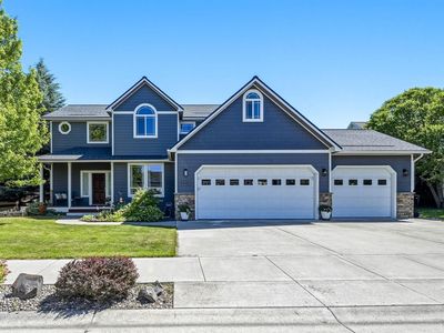 615 SW Sundance Ct