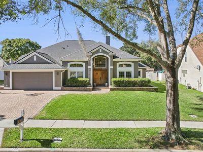 726 S Lake Claire Cir