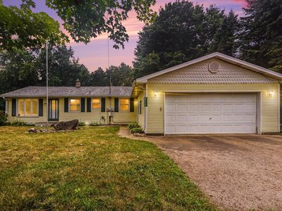 8015 Shaw Lake Rd