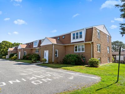 24 Bettys Pond Road APT P