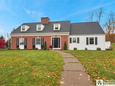 21 Mercury Ln
