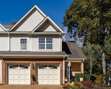 2421 Royal Fern Trl