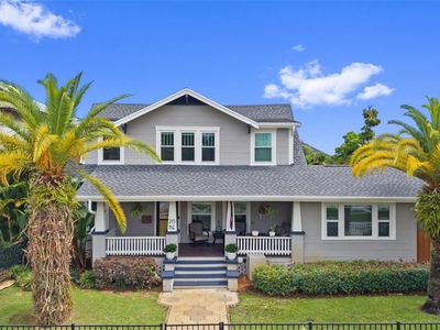 215 9th Ave NE
