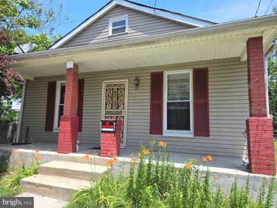 809 Eastern Ave
