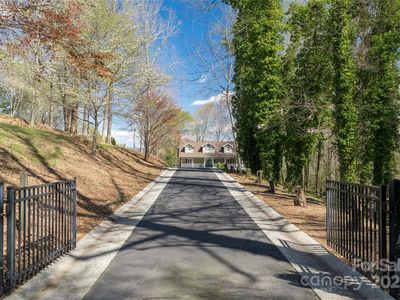 8172 Summit Ridge Dr