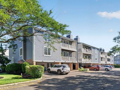 802 Harbour Cv #802
