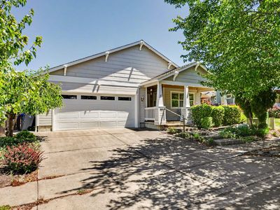 426 Parkside Dr