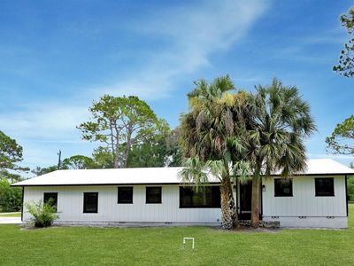 4225 SW Leighton Farms