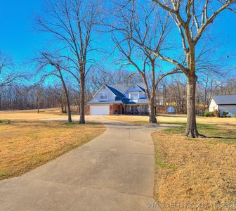 9040 S 39th West Ave