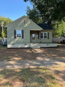 1611 Pinehurst Blvd