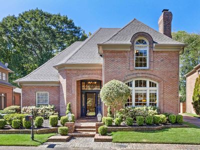 931 W Riverwalk Dr