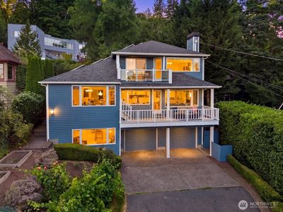 9009 45th Avenue NE