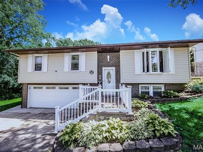617 E Airwood Dr
