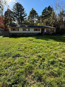 945 Monument Rd
