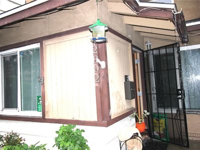 12802 Bloomfield Ave