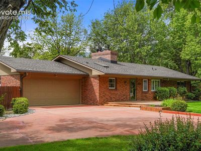 207 Pine Ave