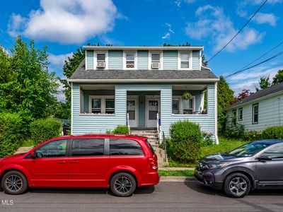 27 Excelsior Avenue