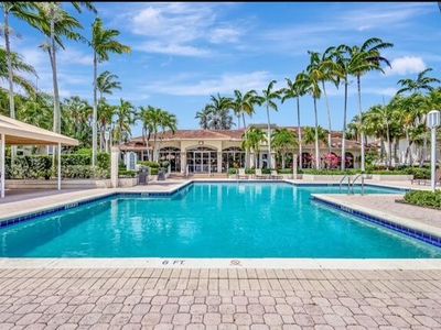 20201 Glenmoor Drive #20201