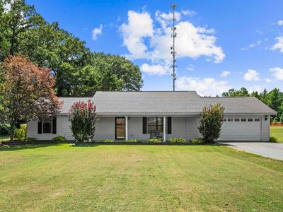 60 Andrew Dr