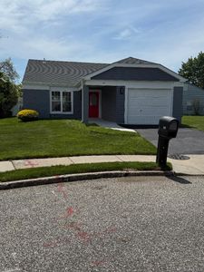 379 Larchmont Court