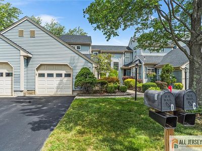 10 Glastonbury Dr #C