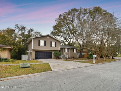 1620 OAK RIDGE Drive S