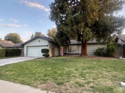 8417 Eakins Dr