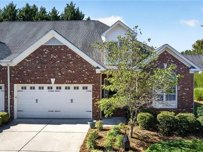 6 Jacobs Way